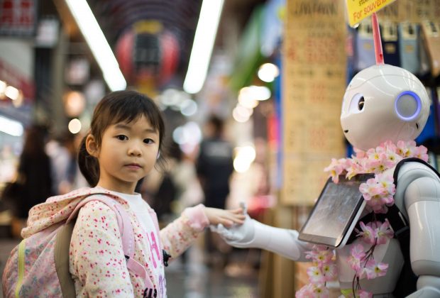 Chińskie roboty w obsłudze klienta: do 2020 roku roboty wyprą ludzi z handlu detalicznego?